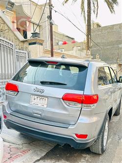 جیپ گراند شیرۆکی
